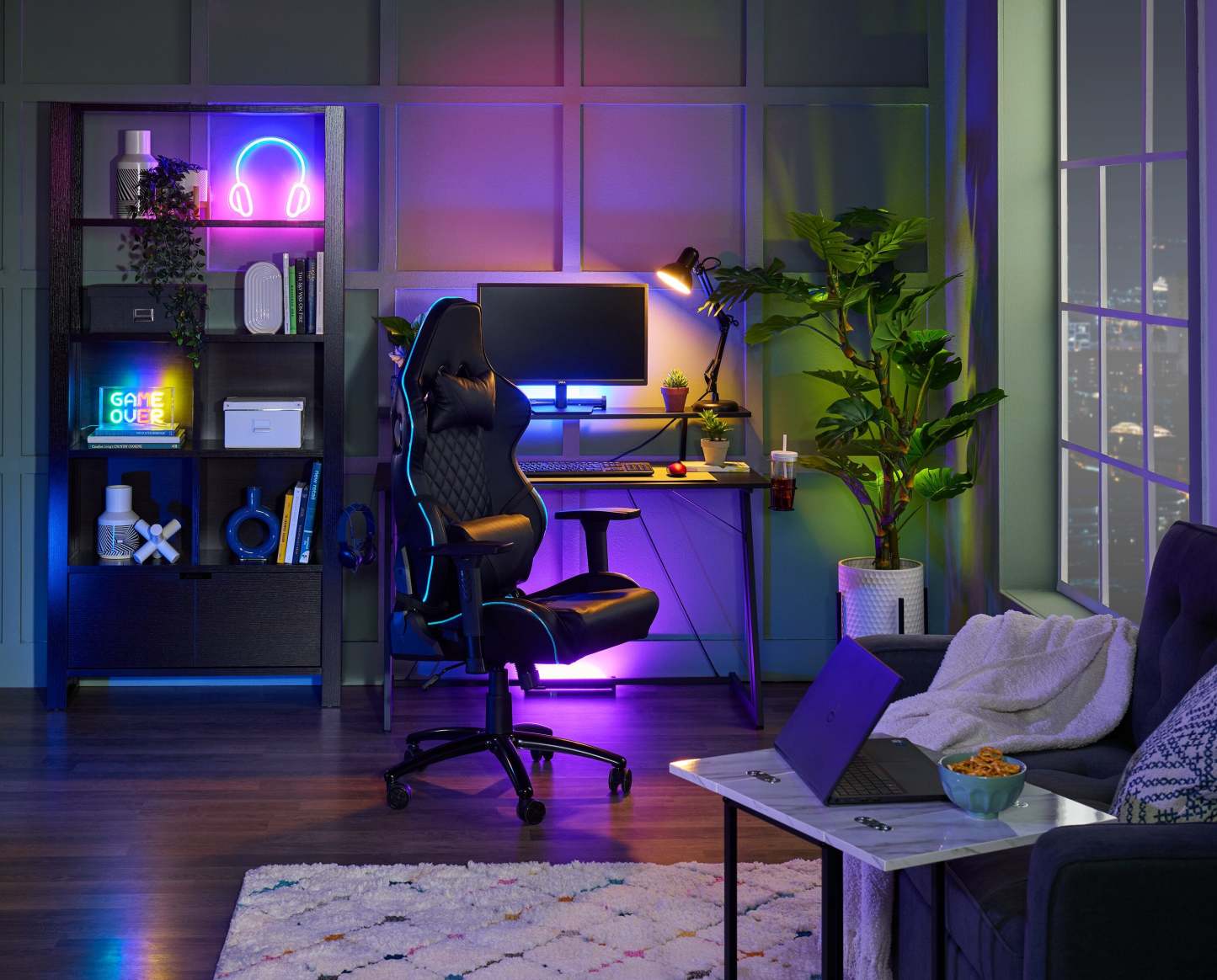 Sparta 48 Gaming Office Desk with Raised Monitor Shelf - Black with Red Accents|Bureau de jeu Sparta de 48 po avec tablette surélevée pour moniteur - noir avec touches de rouge