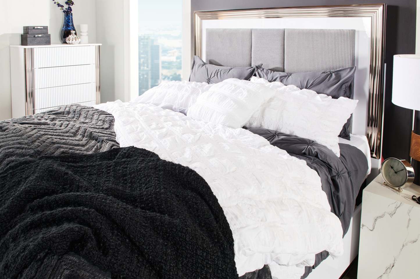 Ensemble d'édredon Tilda 3 pièces pour très grand lit - Charbon | Ensemble d'édredon Tilda 3 pièces pour très grand lit - Gris foncé