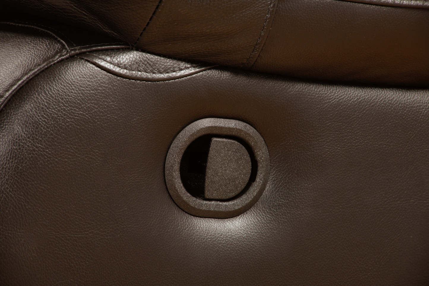 Toreno 64 Genuine Leather Reclining Loveseat - Brown | Causeuse inclinable Toreno de 64 po en cuir véritable - brune