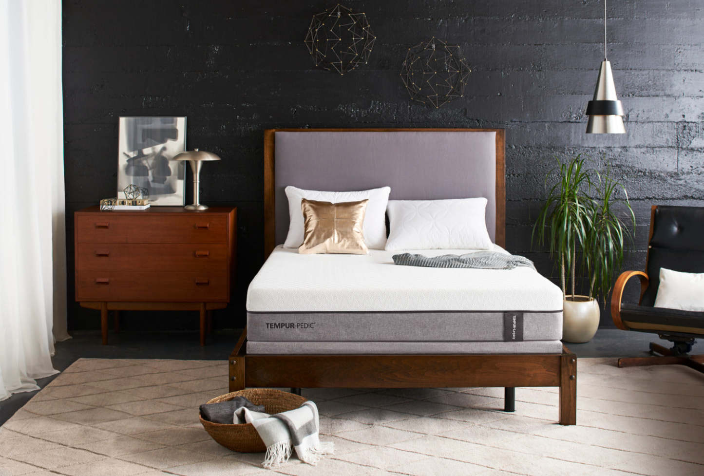 TEMPUR-Legacy™ Limited Edition Tight-Top Queen Mattress Set|Ensemble matelas à plateau régulier TEMPUR-Legacy de série limitée pour grand lit