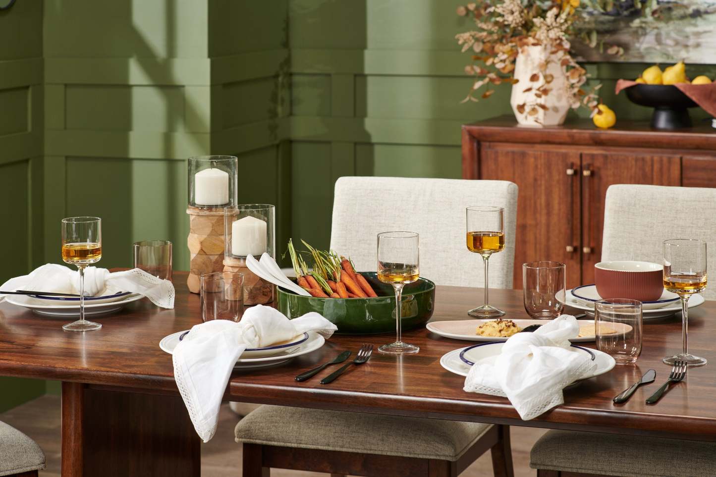 Table à manger Vale, Bois, 72 W - Marron | Table de salle à manger Vale en bois de 72 po (l) - brune