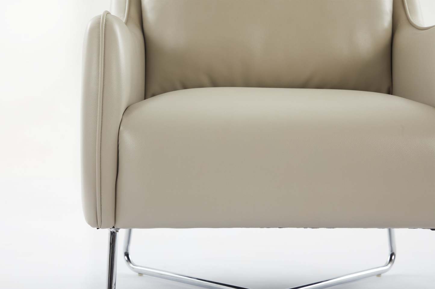 Vine 34.6 Fauteuil d'appoint en tissu d'apparence cuir avec pieds en métal - Taupe | Fauteuil d'appoint Vine de 34,6 po en tissu d'apparence cuir avec pattes en métal - taupe | VINETPAC