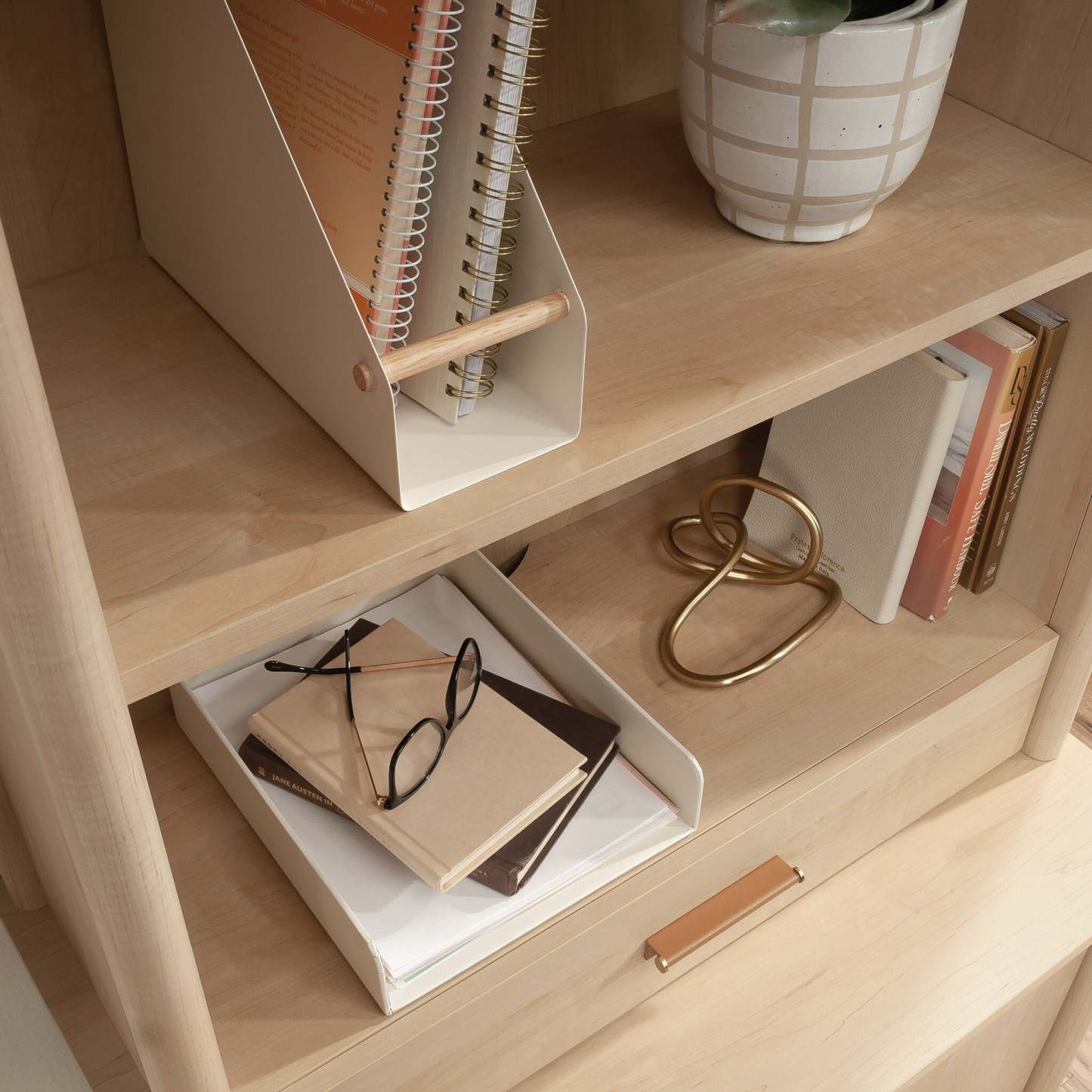 Whitaker Point 31.5 Library Hutch with Drawer - Natural Maple|Crédence de type bibliothèque Whitaker Point de 31,5 po avec tiroir - érable naturel