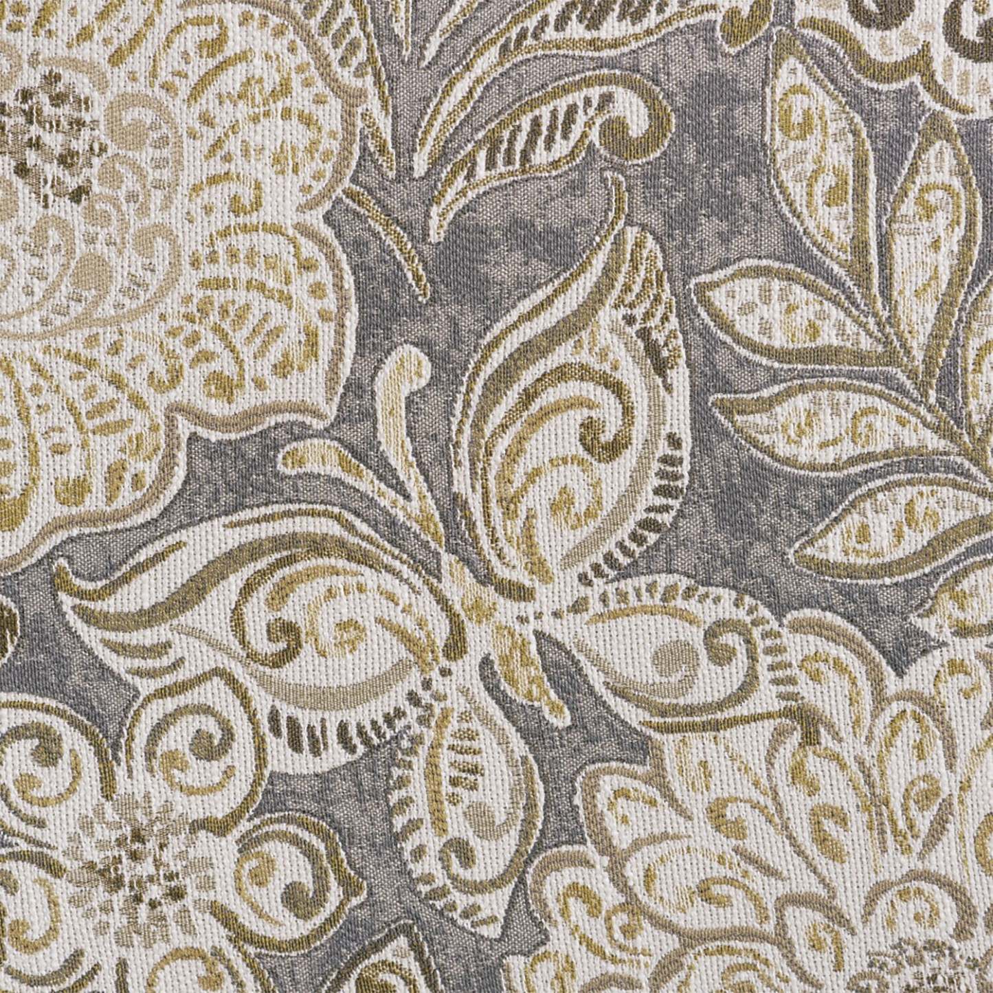 Made in Canada Wynn 93 Chenille Fabric Sofa with Nailhead Trim and Wood Bun Legs - Linen Beige | Sofa Wynn de 93 po fabriqué au Canada en tissu de chenille avec bordure de clous décoratifs et pattes en oignon en bois - beige lin