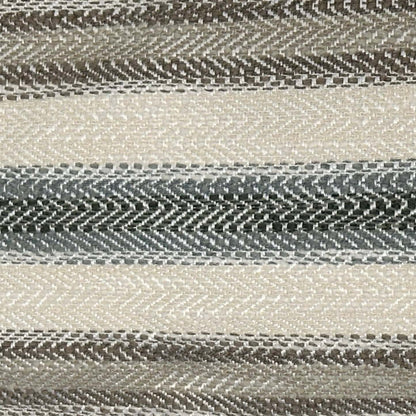 Made in Canada Wynn 2-Piece Chenille Fabric Sectional with Nailhead Trim and Wood Bun Legs - Taupe  | Canapé sectionnel Wynn 2 pièces fabriqué au Canada en tissu de chenille avec bordure de clous décoratifs et pattes en bois en forme de boule - taupe