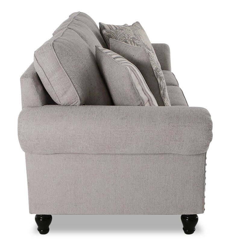 Canapé Wynn de 93 po fabriqué au Canada en tissu de chenille avec bordure de clous décoratifs et pattes en oignon en bois - gris