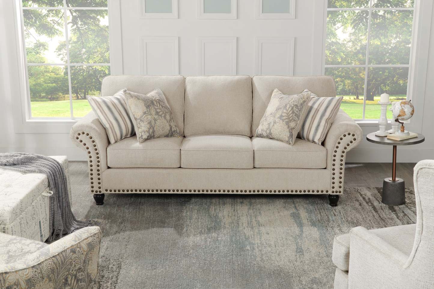 Made in Canada Wynn 93 Chenille Fabric Sofa with Nailhead Trim and Wood Bun Legs - Linen Beige | Sofa Wynn de 93 po fabriqué au Canada en tissu de chenille avec bordure de clous décoratifs et pattes en oignon en bois - beige lin