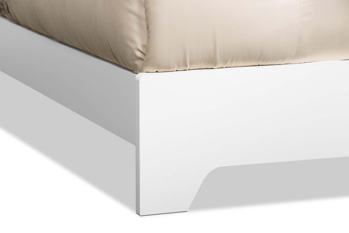 Ensemble lit Queen et commode Olivia 4 pièces – Blanc|Ensemble de chambre à coucher Olivia 4 pièces avec lit queen et commode - blanc