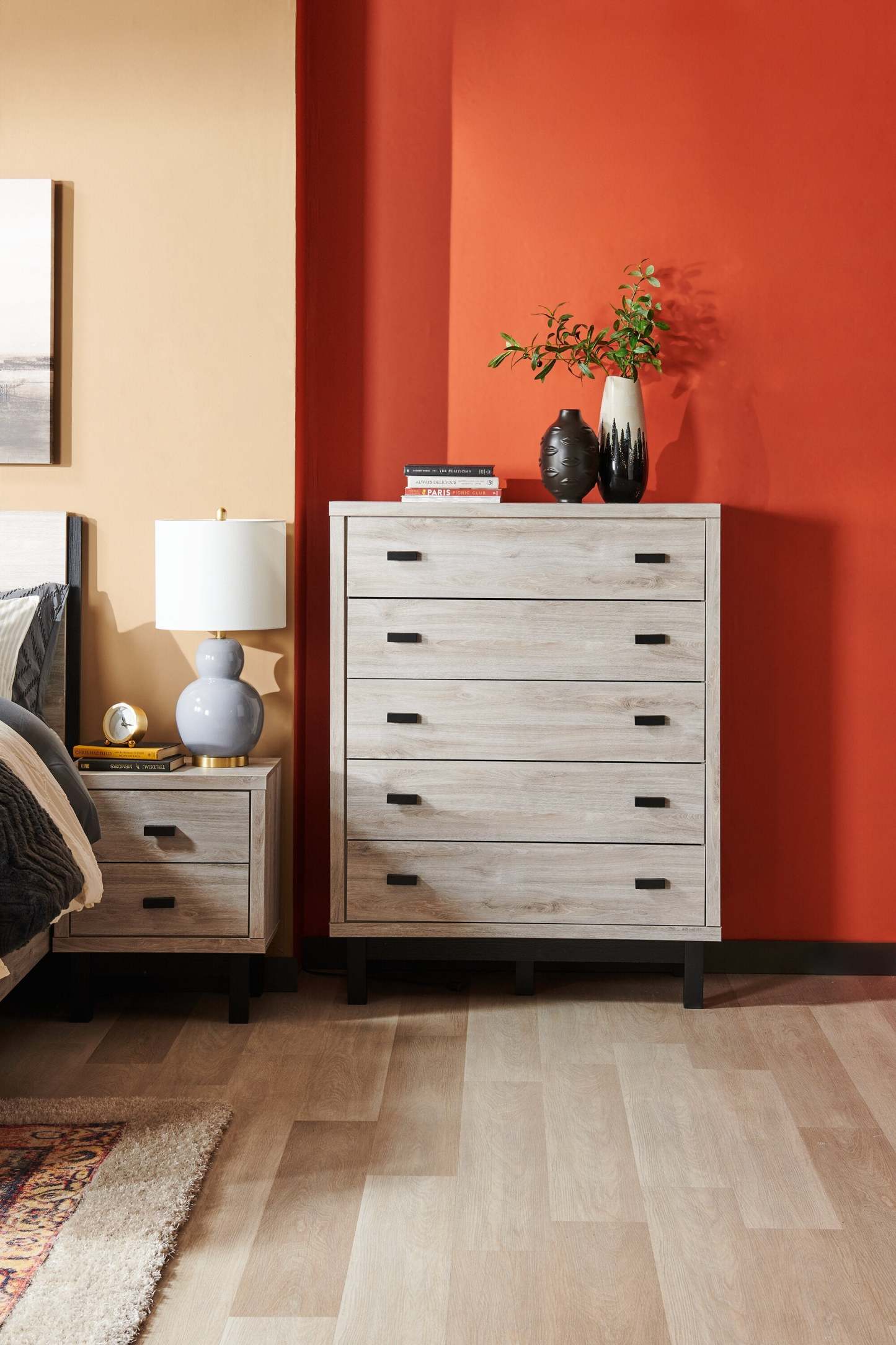 Zen Bedroom Chest of Drawers, 5-Drawer, 44.7W x 52.5H - Grey | Commode verticale Zen de 44,7 po (L) x 52,5 po (H) à 5 tiroirs pour la chambre à coucher - grise