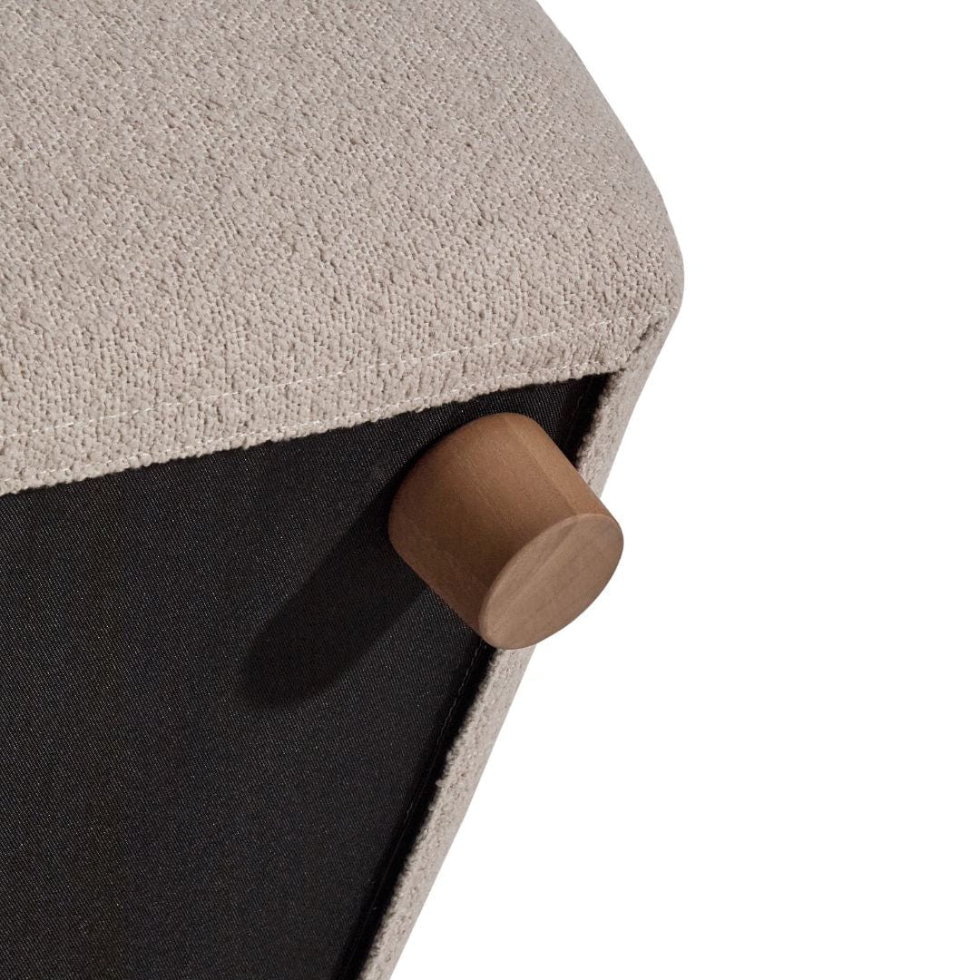 Pieds en bois de teck de Lagos