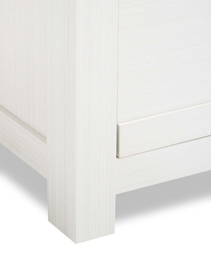 Zoey Bedroom 6-Drawer Dresser, 58.3W x 37.1H - Two-tone White & Brown | Commode Zoey de 58,3 po (L) x 37,1 po (H) à 6 tiroirs pour la chambre à coucher - deux teintes, blanc et brun